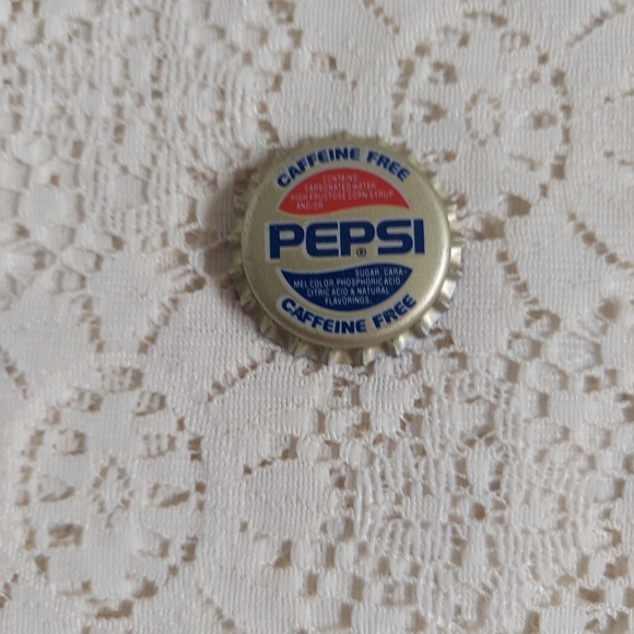 10 Soda Bottle Caps Pepsi Caffeine Free Metal Caps for Crafting or Collecting - Picture 2 of 5